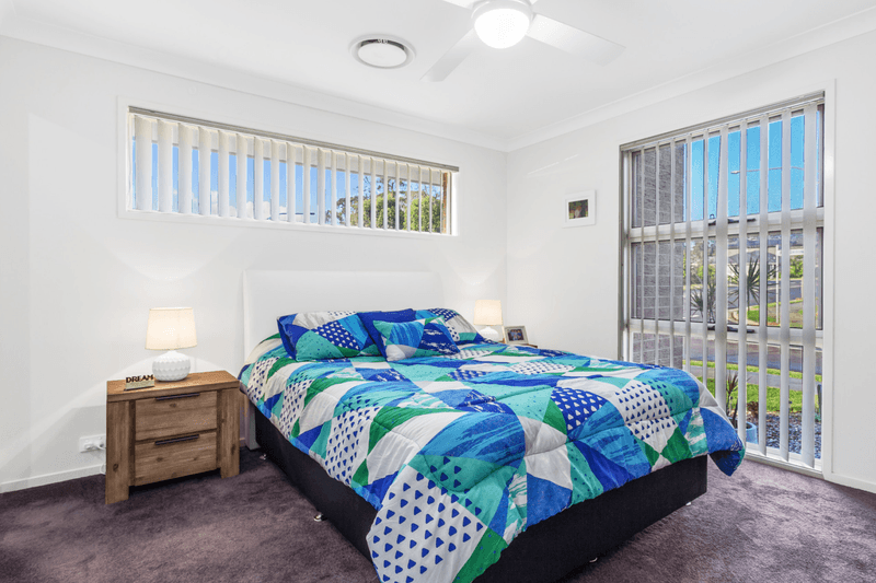 24 Jackson Crescent, Elderslie, NSW 2570