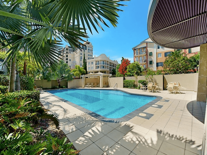 3007 The Boulevard, Carrara, QLD 4211