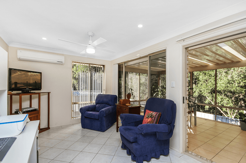 27 Seafarer Close, BELMONT, NSW 2280