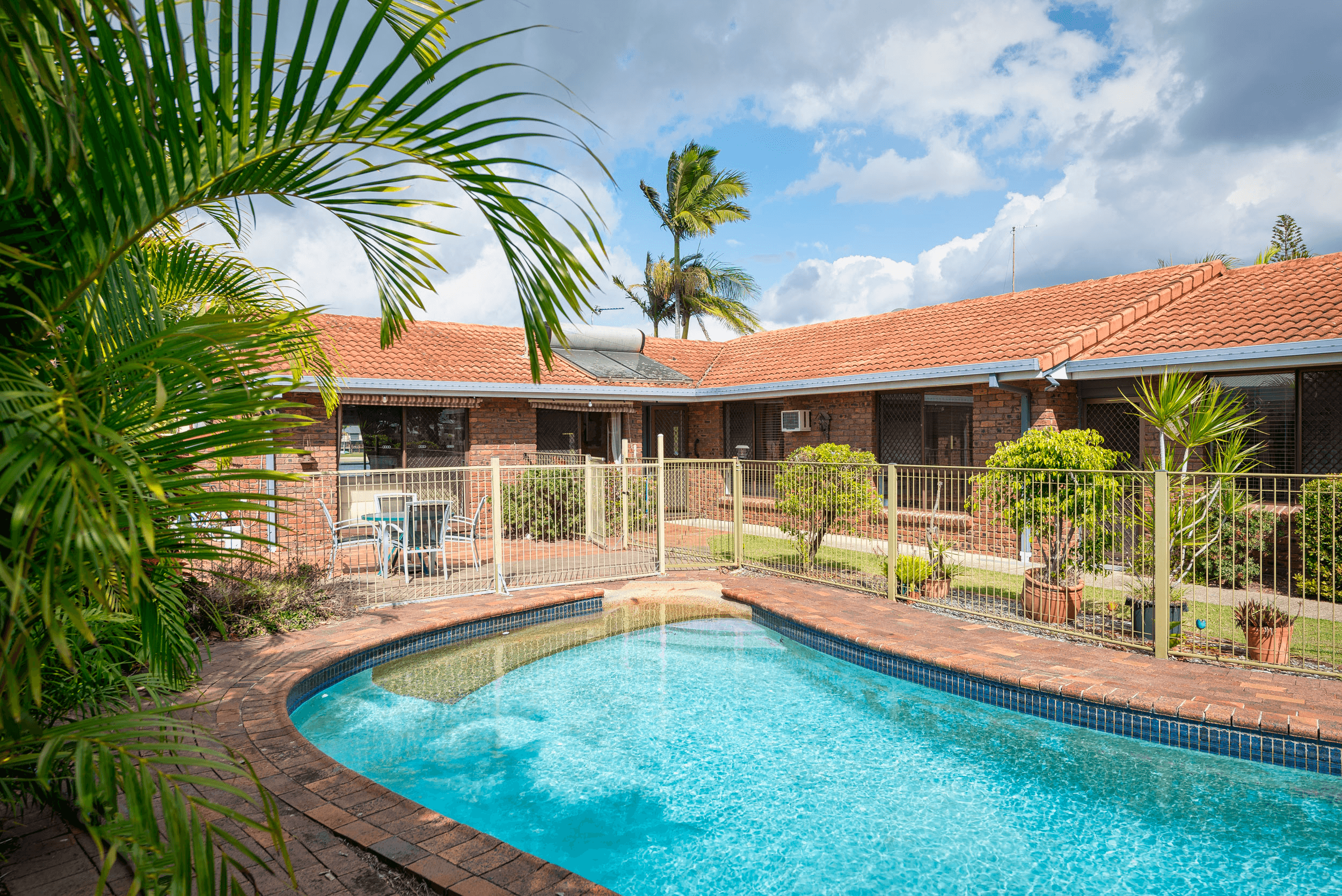 66 Honeyeater Drive, Burleigh Waters, QLD 4220