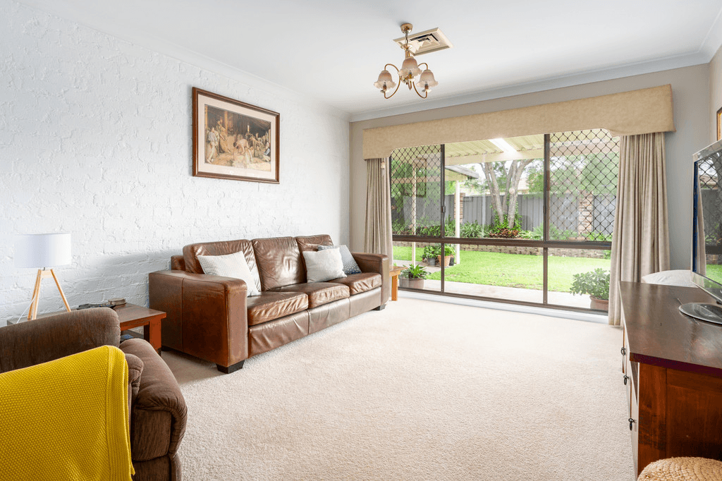 1 Boston Close, HUNTERVIEW, NSW 2330