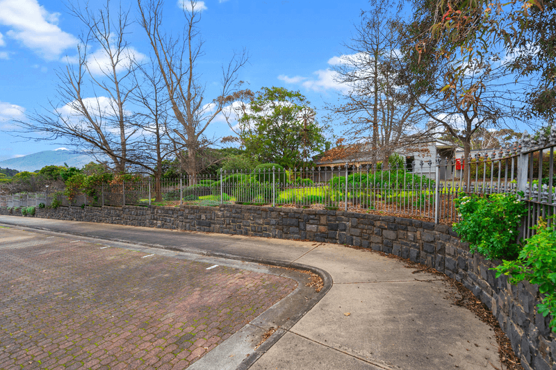 222 Forest Road, Boronia, VIC 3155