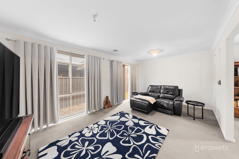 13 Pioneer Drive, Deer Park, VIC 3023