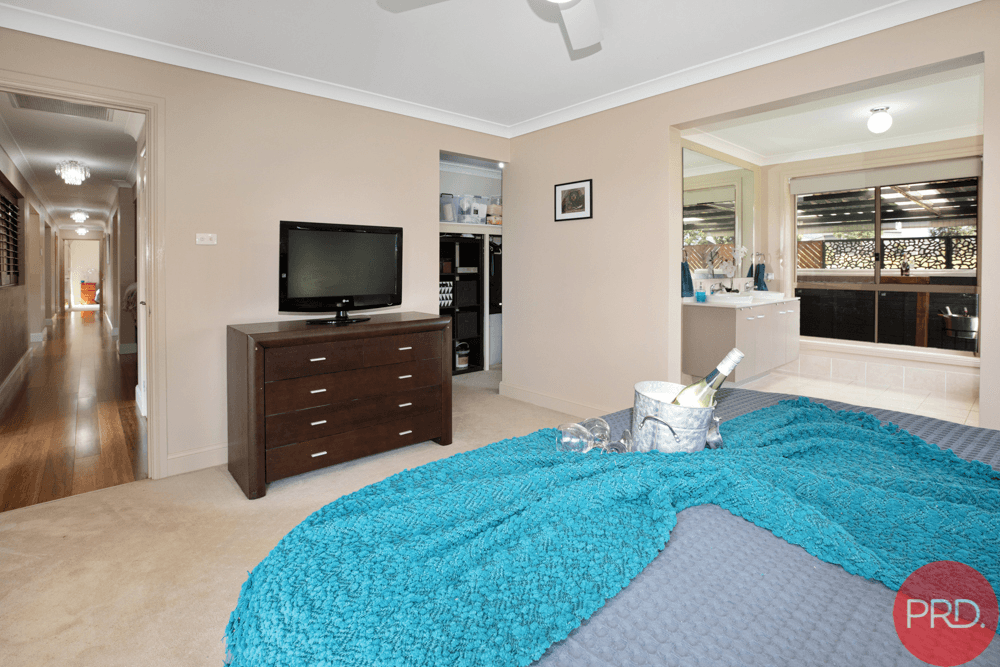 41 Mackellar Drive, VACY, NSW 2421