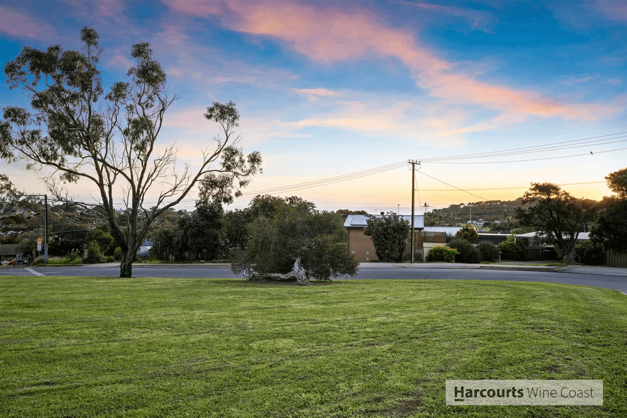 11 Roopena Street, O'Sullivan Beach, SA 5166