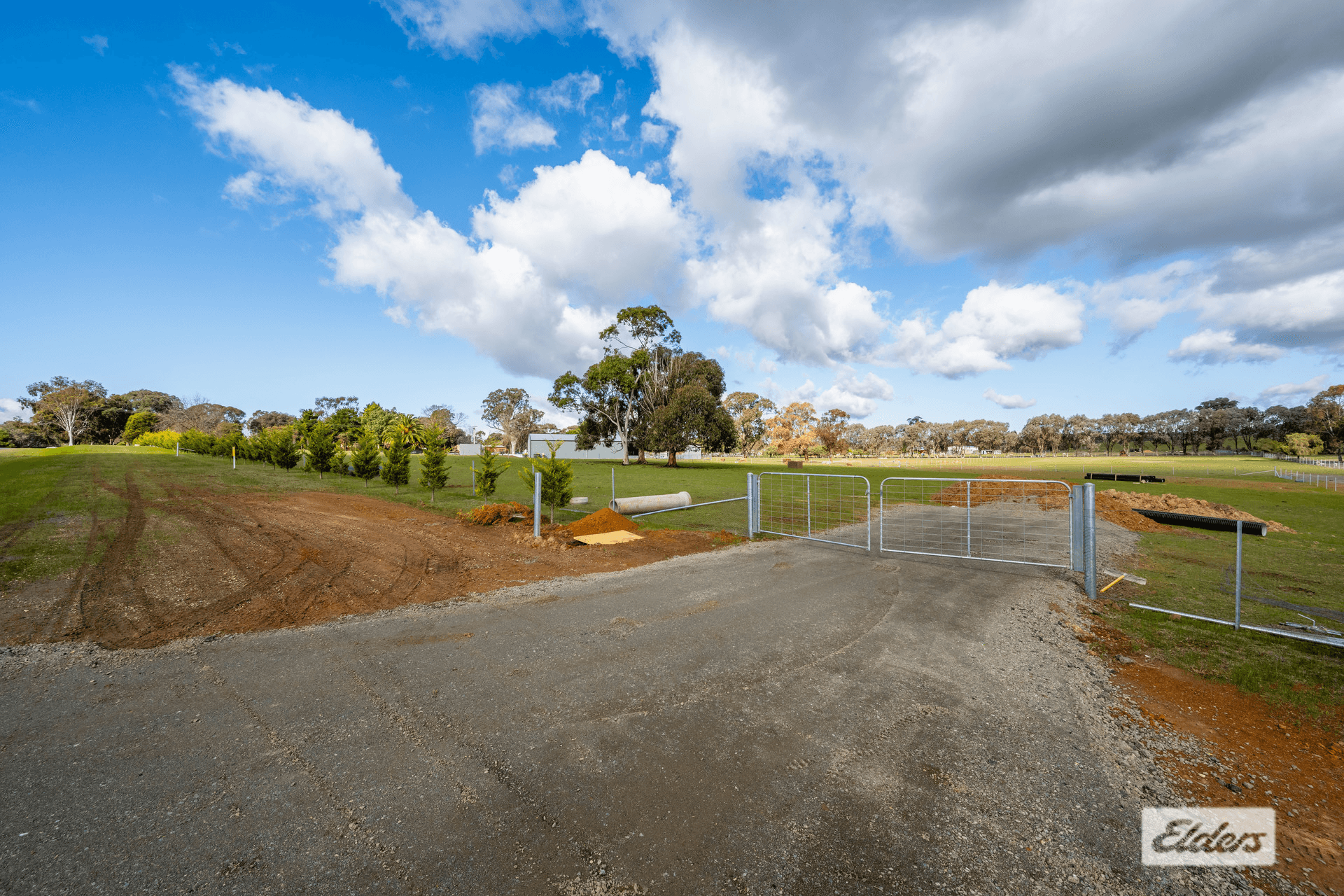 Tynan Road, Table Top, NSW 2640