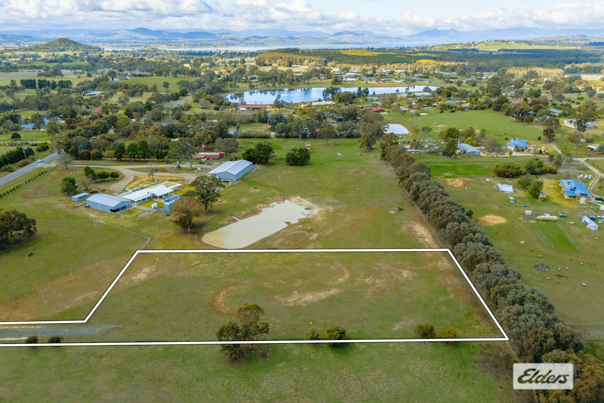 Tynan Road, Table Top, NSW 2640