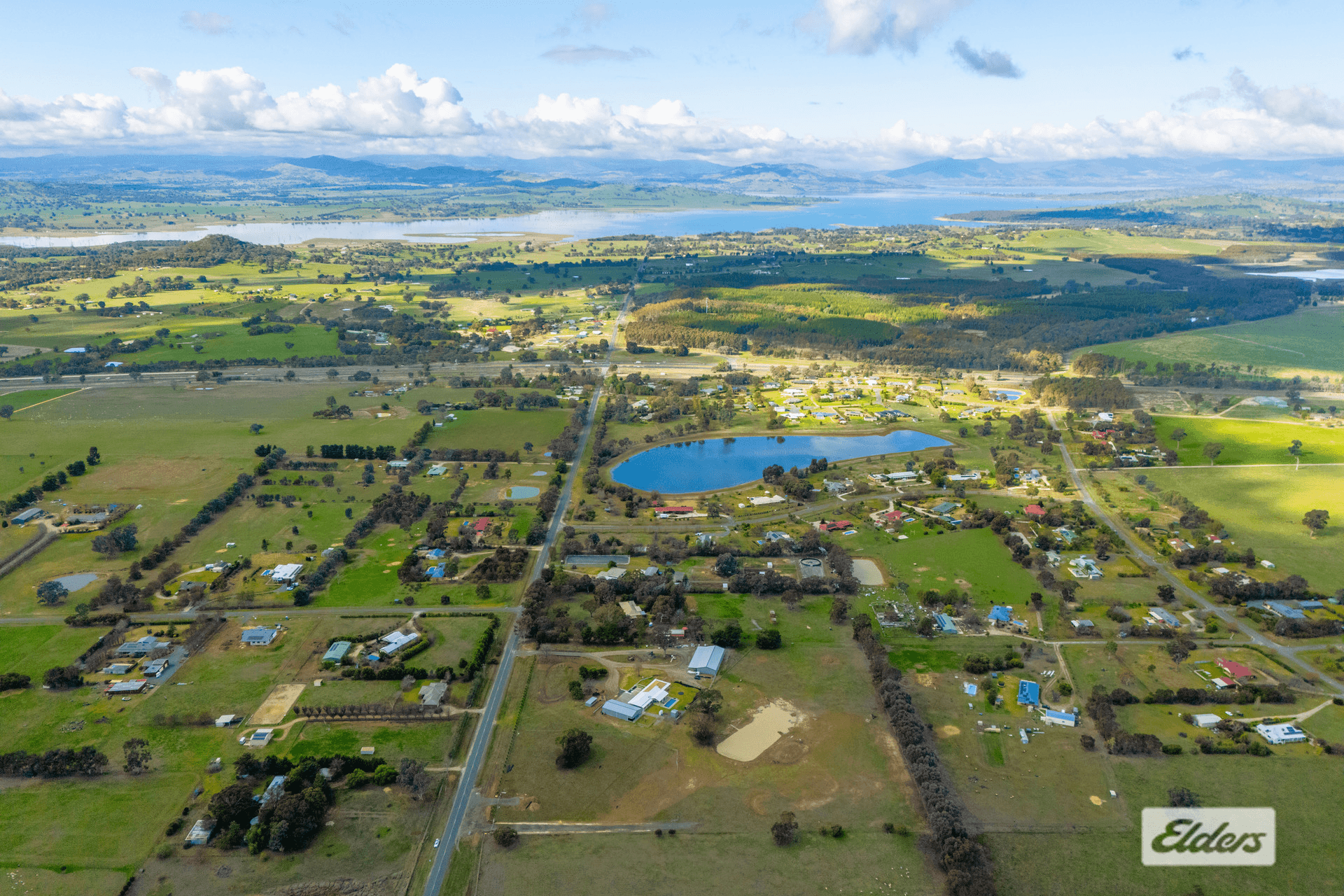 Tynan Road, Table Top, NSW 2640