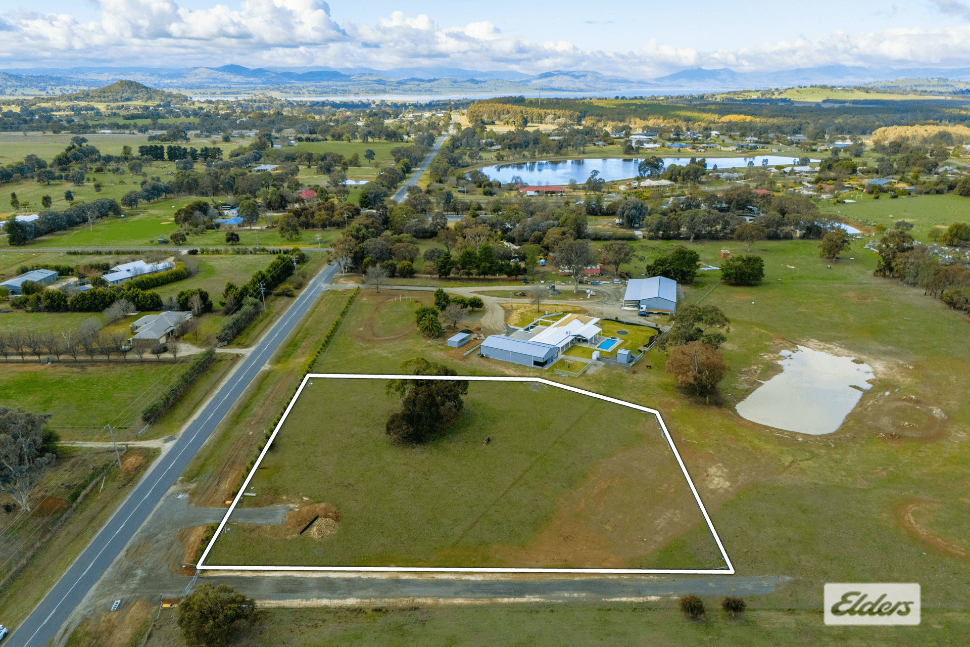 Tynan Road, Table Top, NSW 2640