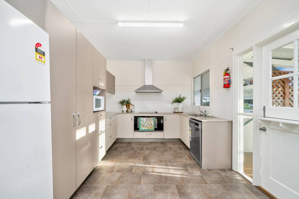 75 Dover Road, MARGATE, QLD 4019