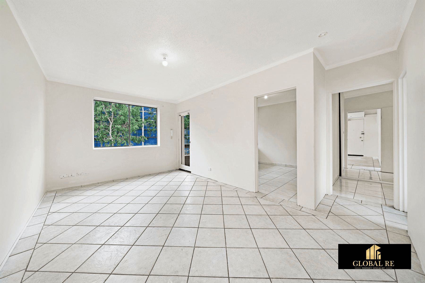 2/22-24 Remembrance Avenue, WARWICK FARM, NSW 2170