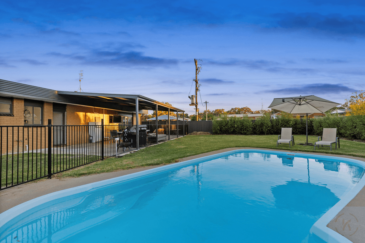 76 Kelly Street, Tocumwal, NSW 2714