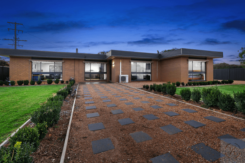 76 Kelly Street, Tocumwal, NSW 2714