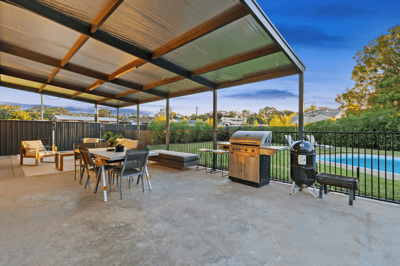 76 Kelly Street, Tocumwal, NSW 2714