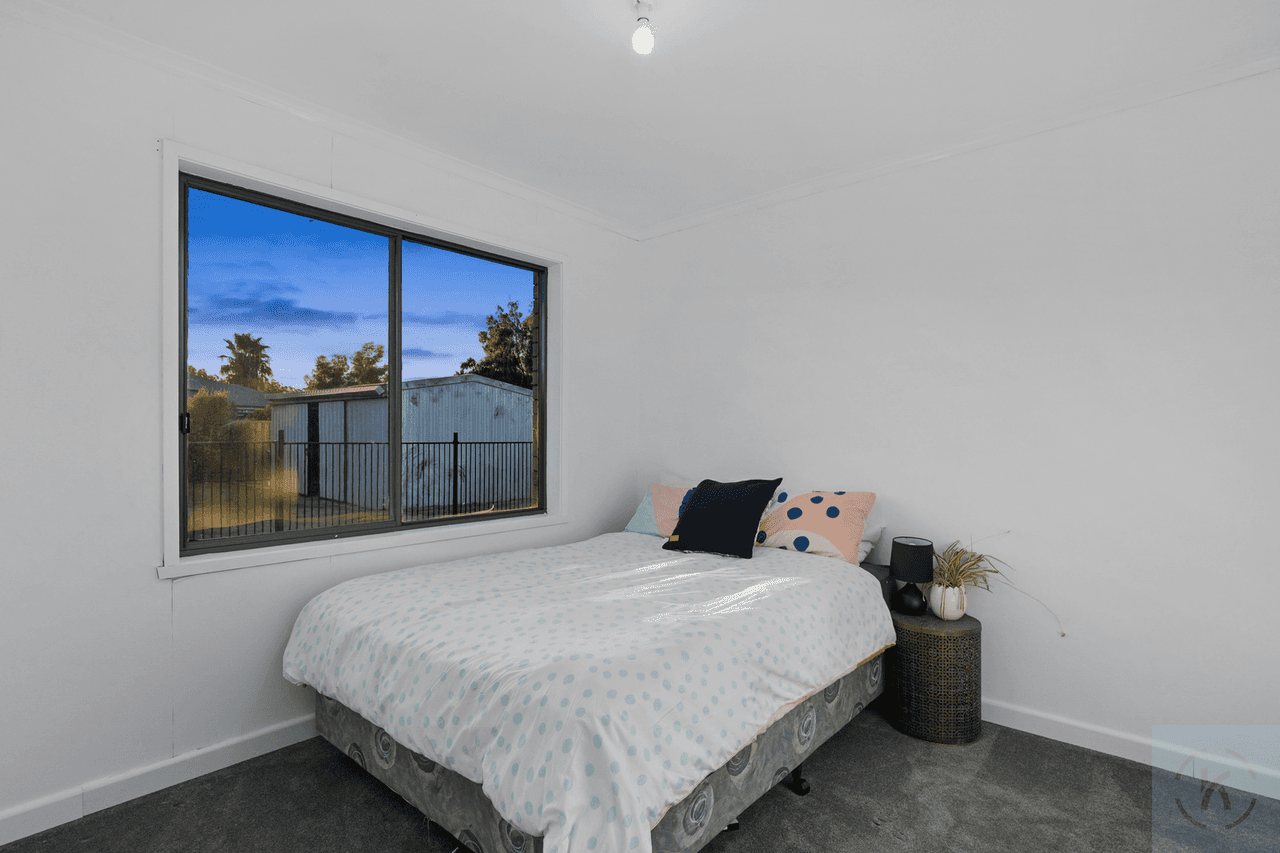 76 Kelly Street, Tocumwal, NSW 2714