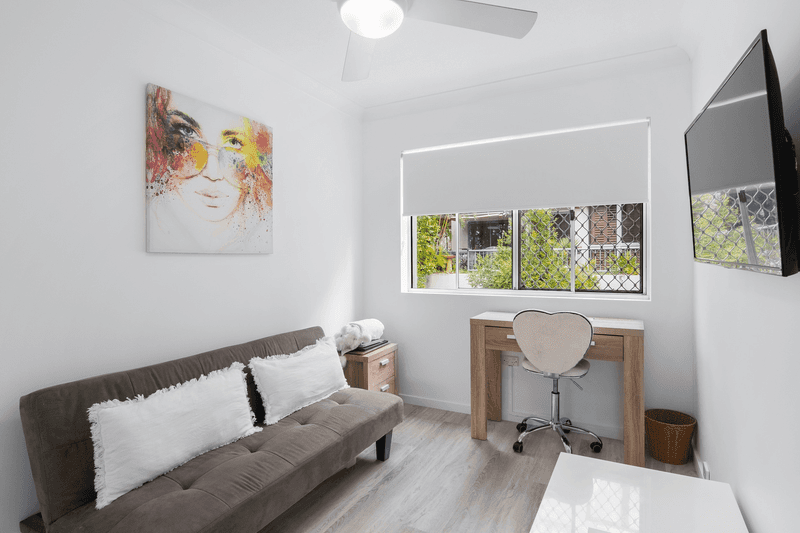 302/7 West Burleigh Road, Burleigh Heads, QLD 4220