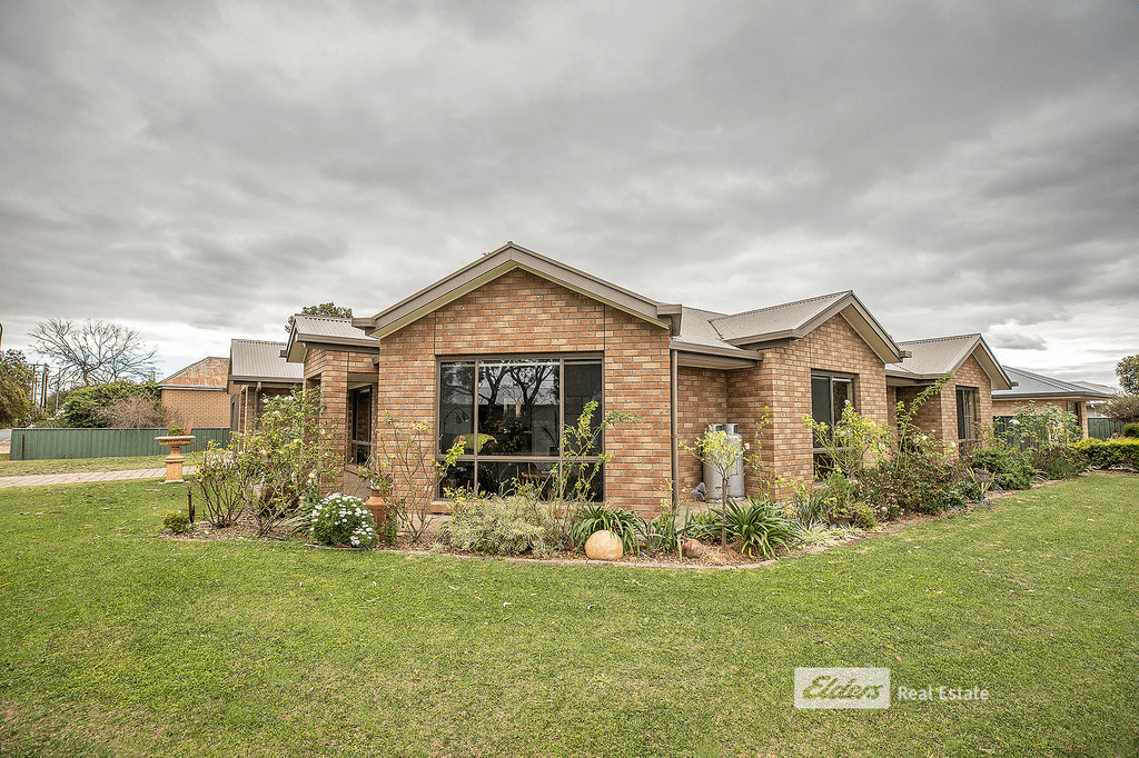 1 ACACIA Court, NARACOORTE, SA 5271