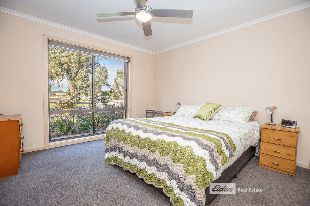 1 ACACIA Court, NARACOORTE, SA 5271