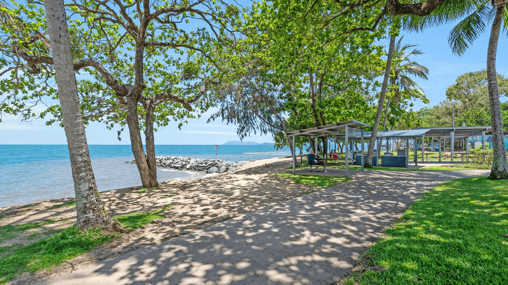 10 Monica Close, Holloways Beach, QLD 4878