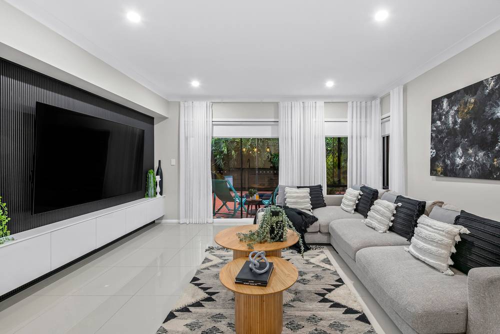 6 Capella Place, BRIDGEMAN DOWNS, QLD 4035
