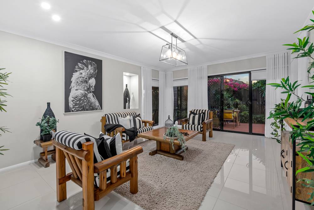 6 Capella Place, BRIDGEMAN DOWNS, QLD 4035