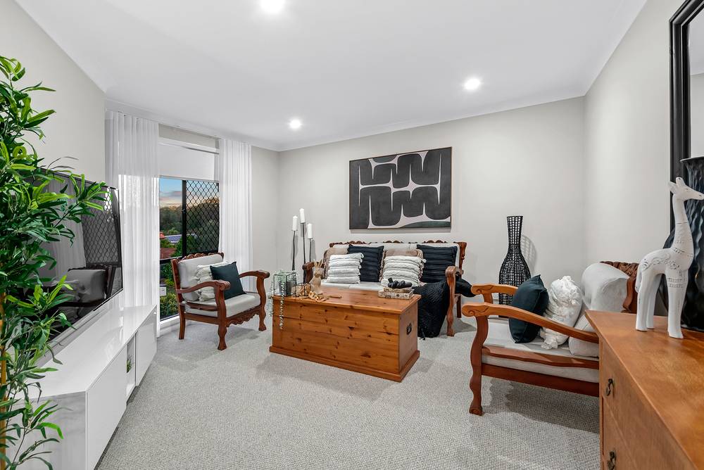 6 Capella Place, BRIDGEMAN DOWNS, QLD 4035