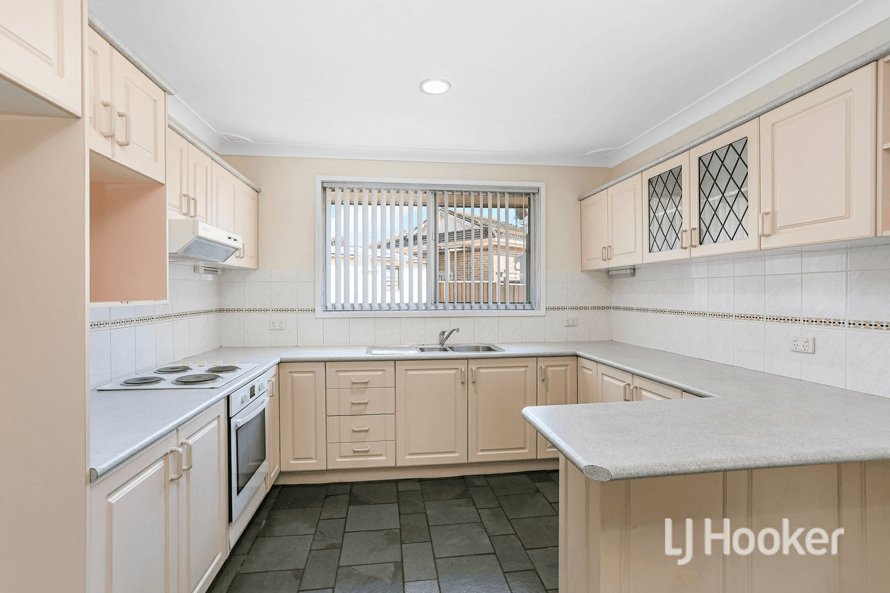 5 Pan Cres, GREYSTANES, NSW 2145