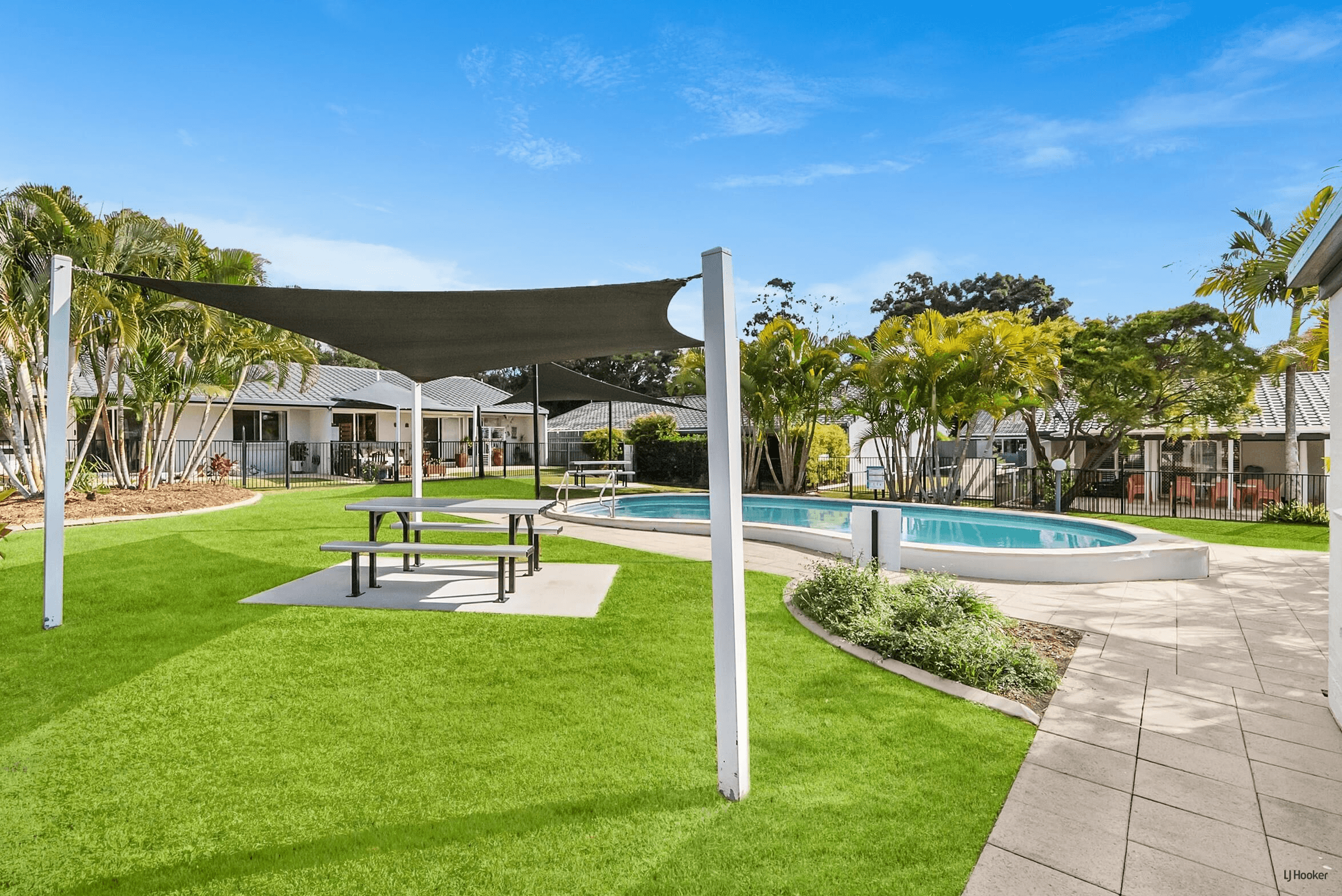 23/4 Itong Place, CURRUMBIN WATERS, QLD 4223