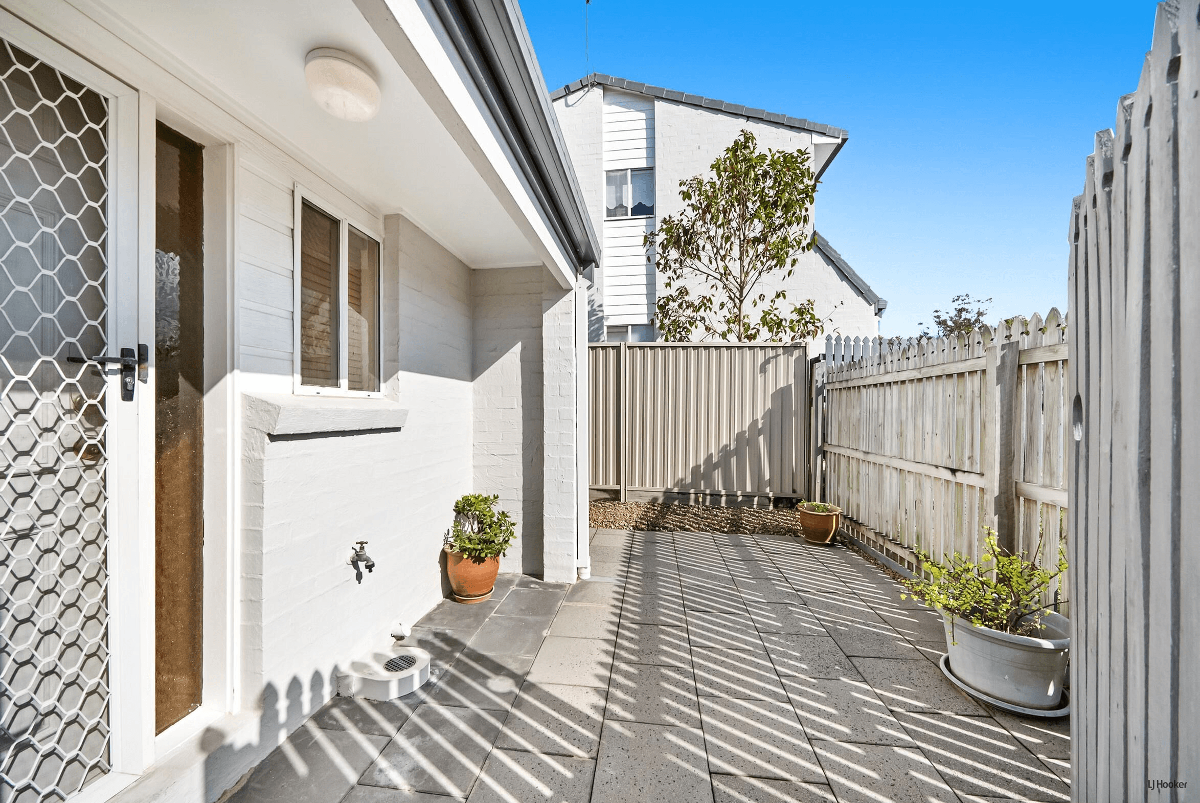 23/4 Itong Place, CURRUMBIN WATERS, QLD 4223