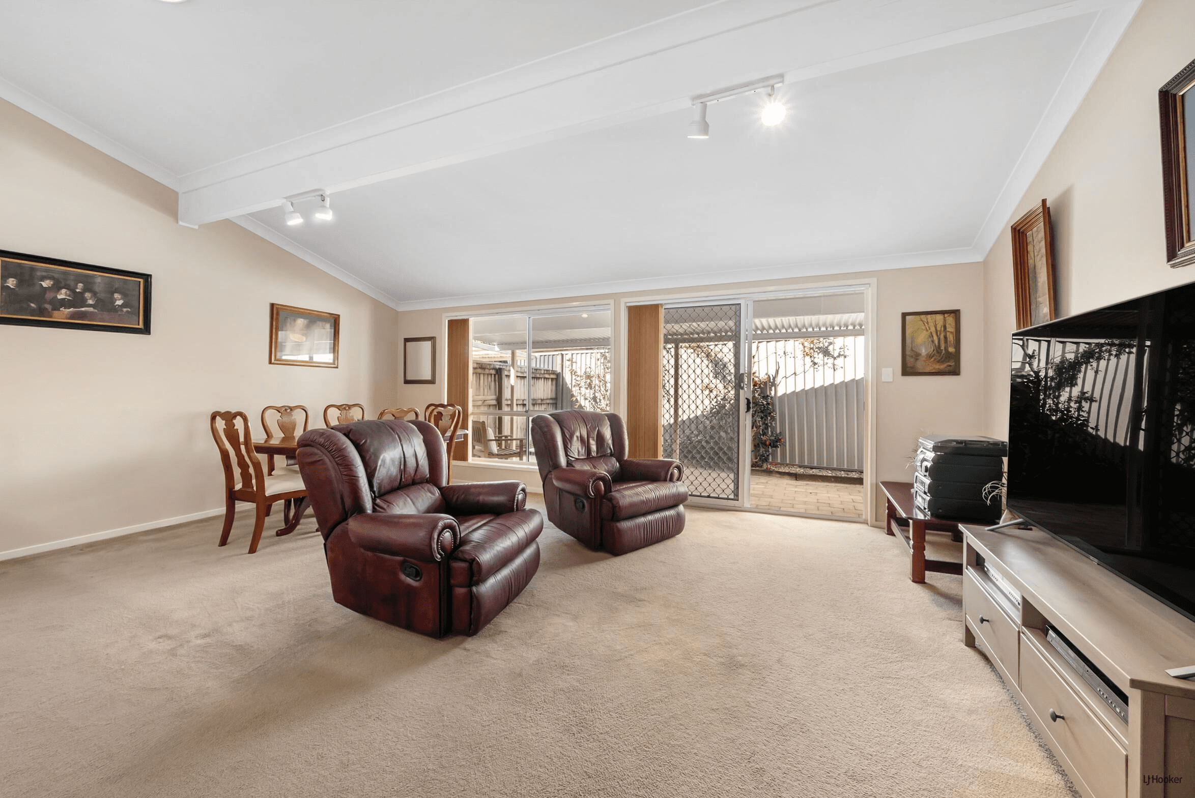 23/4 Itong Place, CURRUMBIN WATERS, QLD 4223