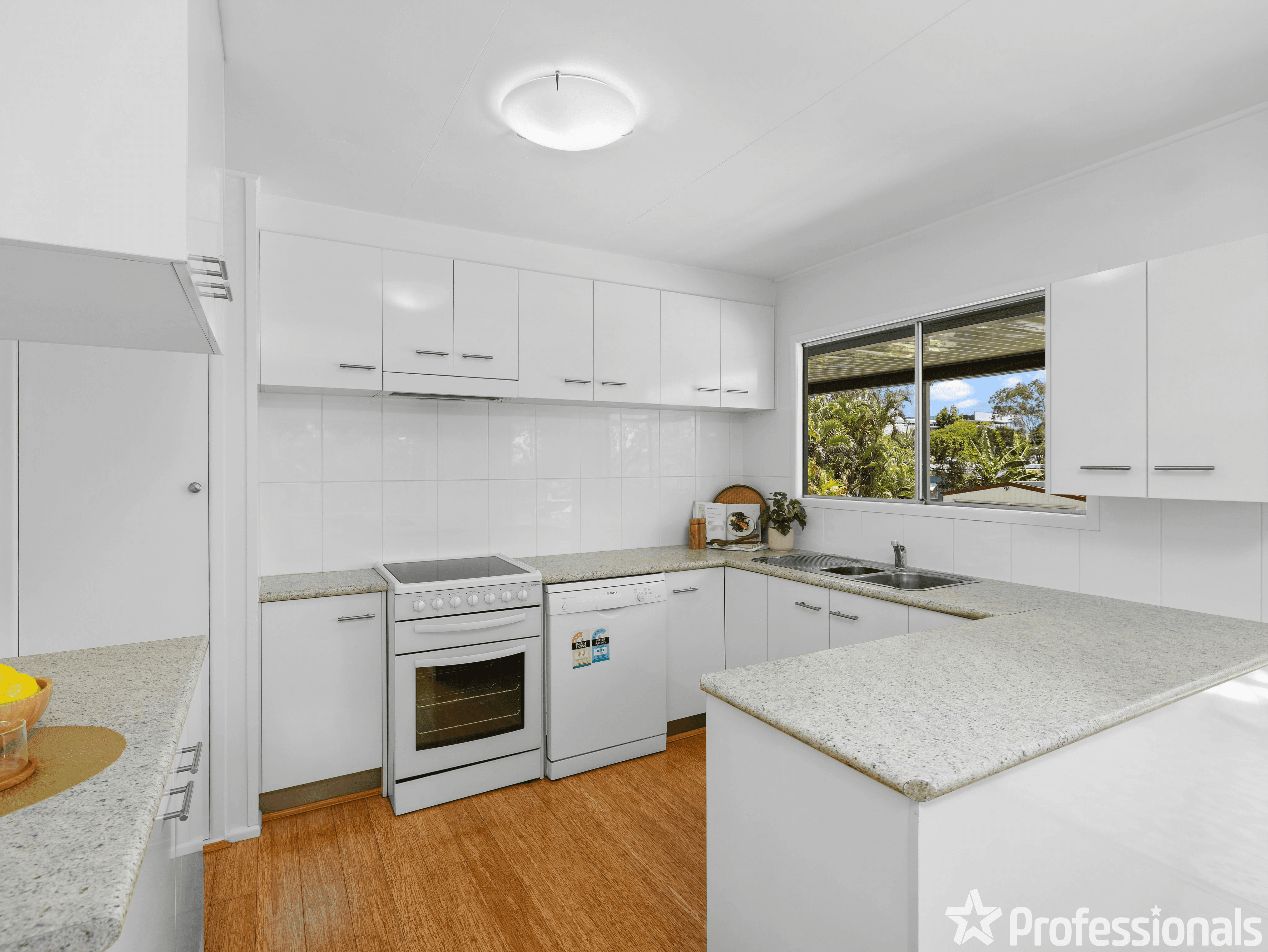 18 Mapellen Street, ASPLEY, QLD 4034