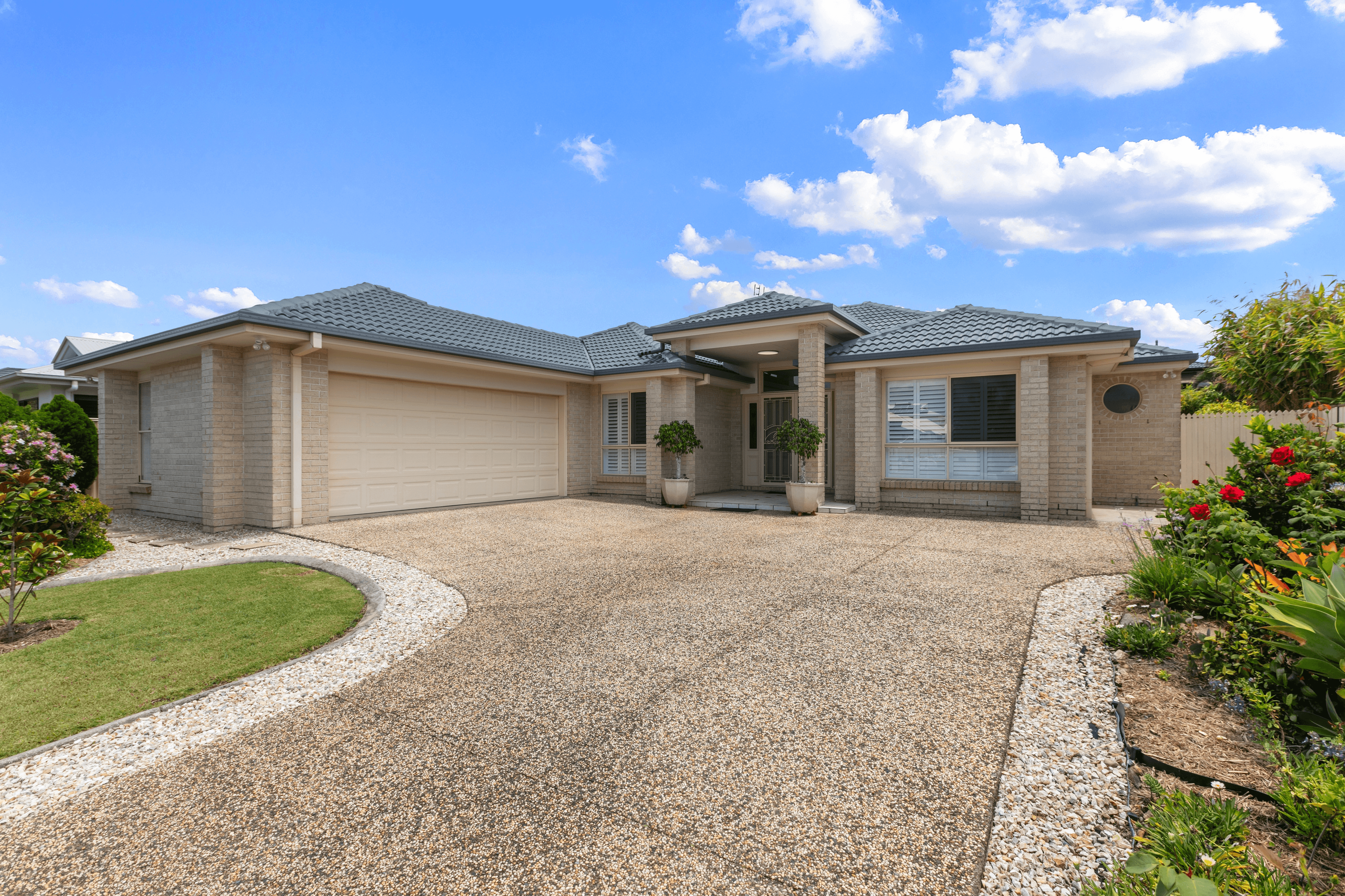 10 Schnappering Close, Pelican Waters, QLD 4551