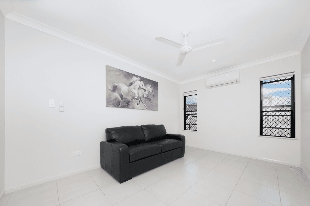 33 Pongamia Parade, MOUNT LOW, QLD 4818