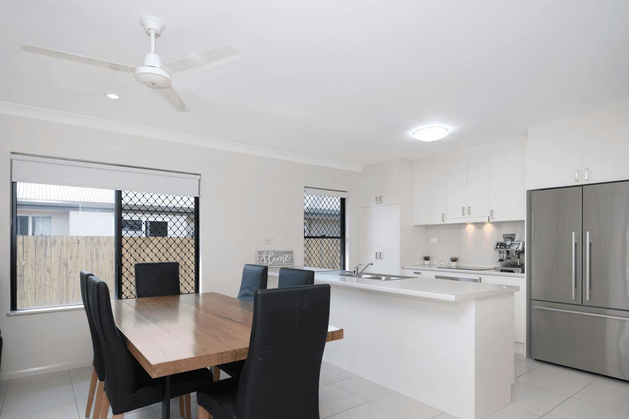 33 Pongamia Parade, MOUNT LOW, QLD 4818