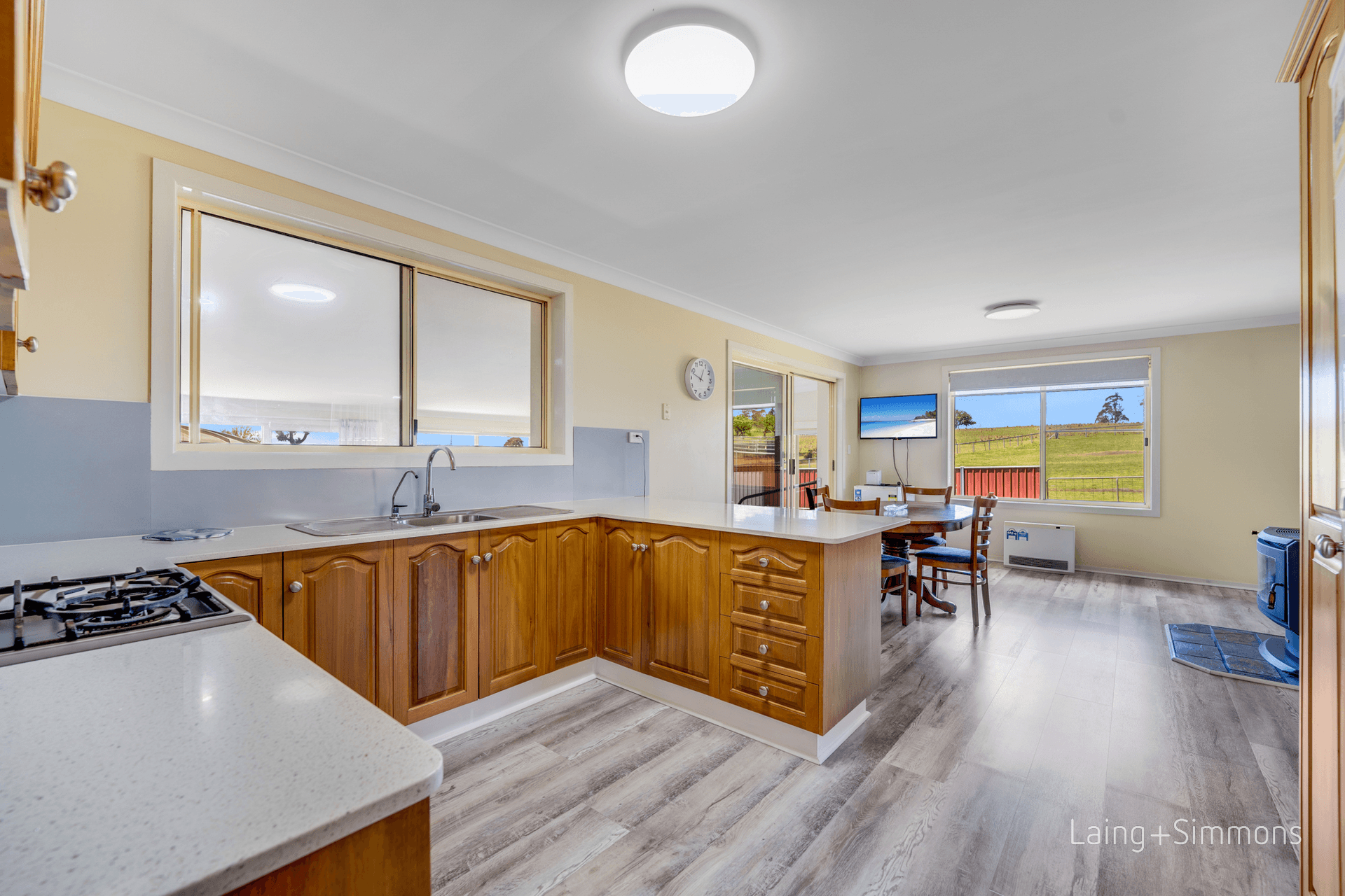 7421 Guyra Road, Guyra, NSW 2365