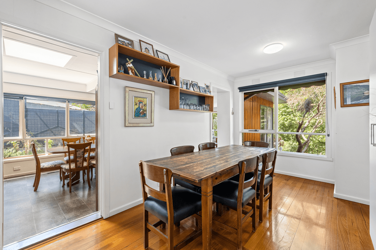 29 Francis Crescent, FERNTREE GULLY, VIC 3156