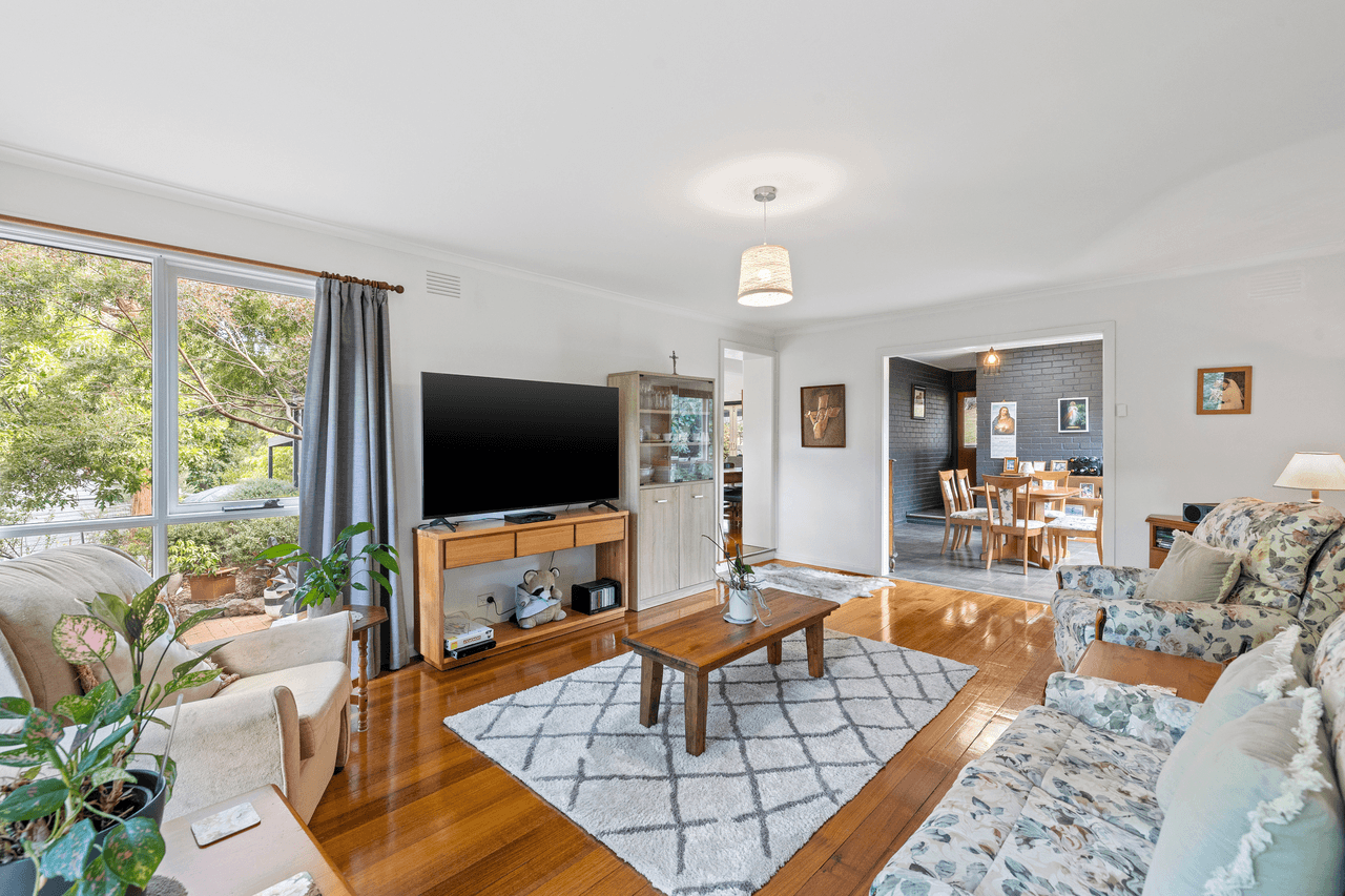 29 Francis Crescent, FERNTREE GULLY, VIC 3156