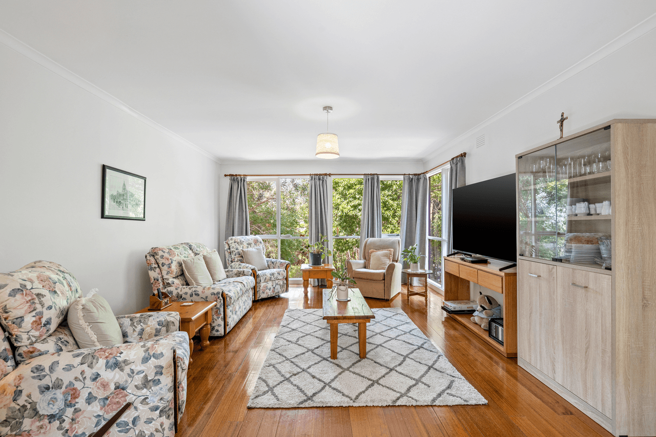 29 Francis Crescent, FERNTREE GULLY, VIC 3156