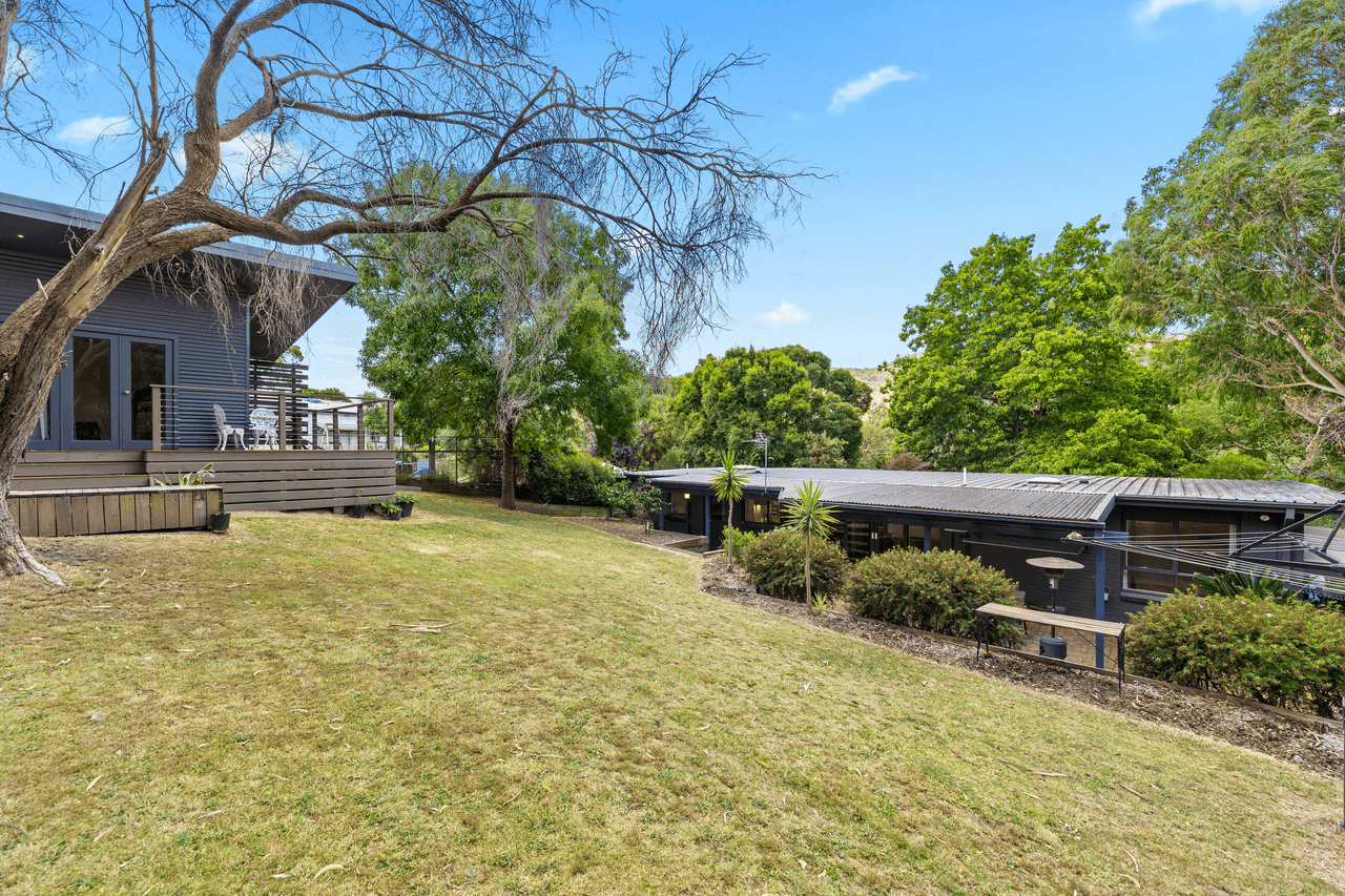 29 Francis Crescent, FERNTREE GULLY, VIC 3156