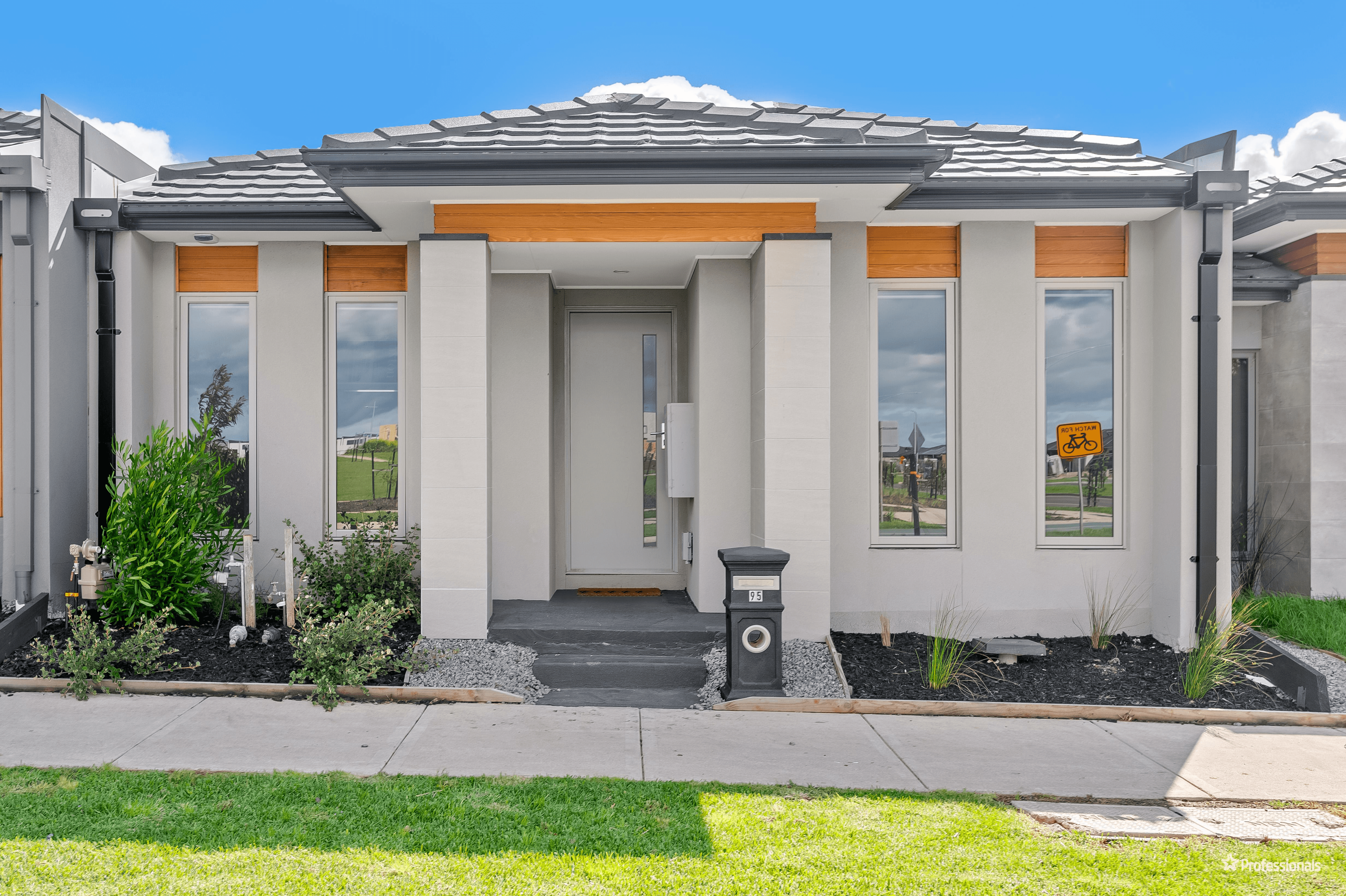 95 Millbrook Drive, WYNDHAM VALE, VIC 3024