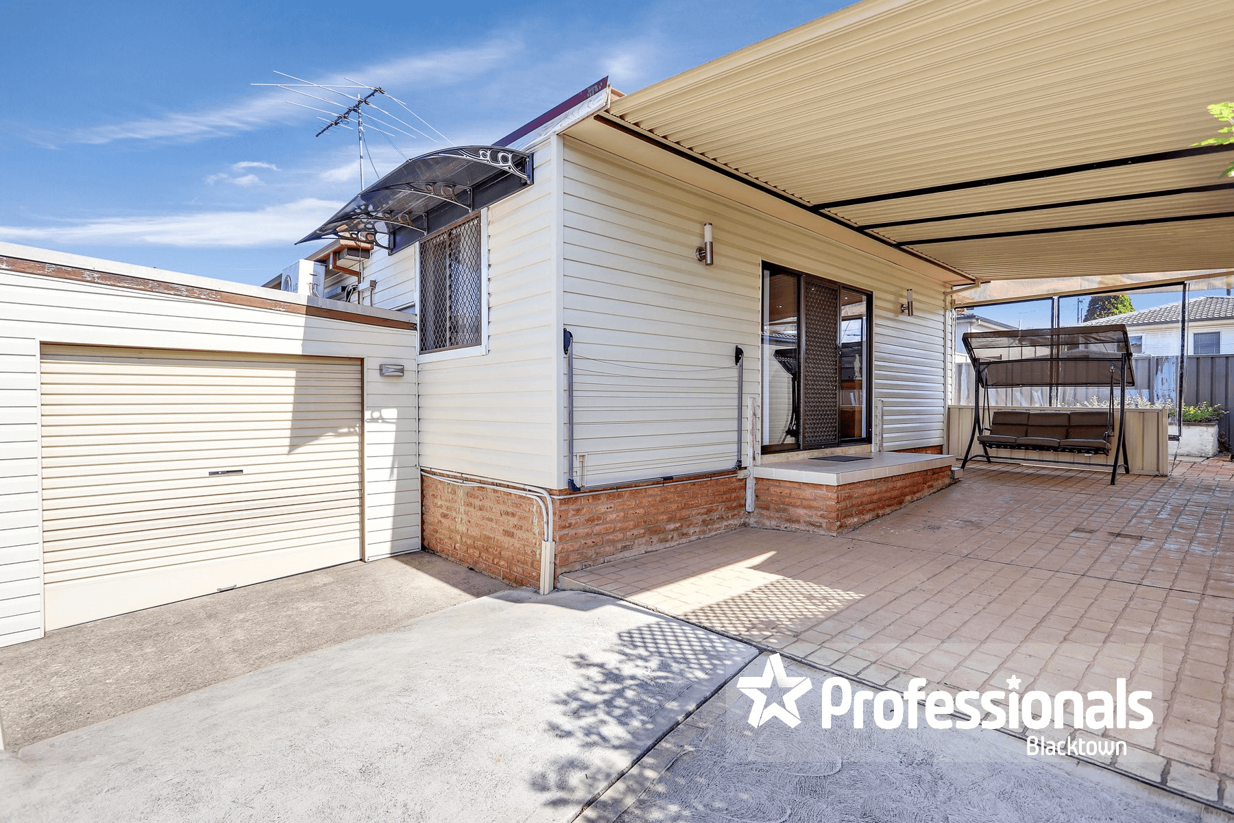 3 Snowdon Crescent, SMITHFIELD, NSW 2164