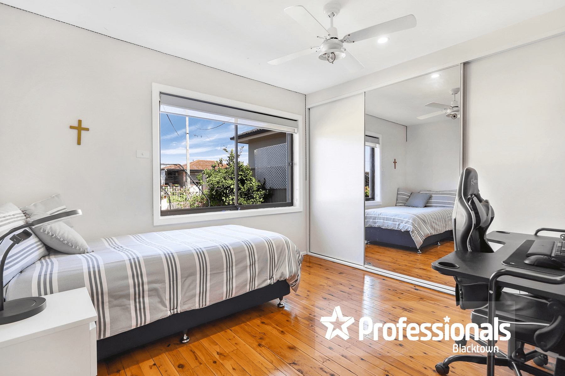 3 Snowdon Crescent, SMITHFIELD, NSW 2164