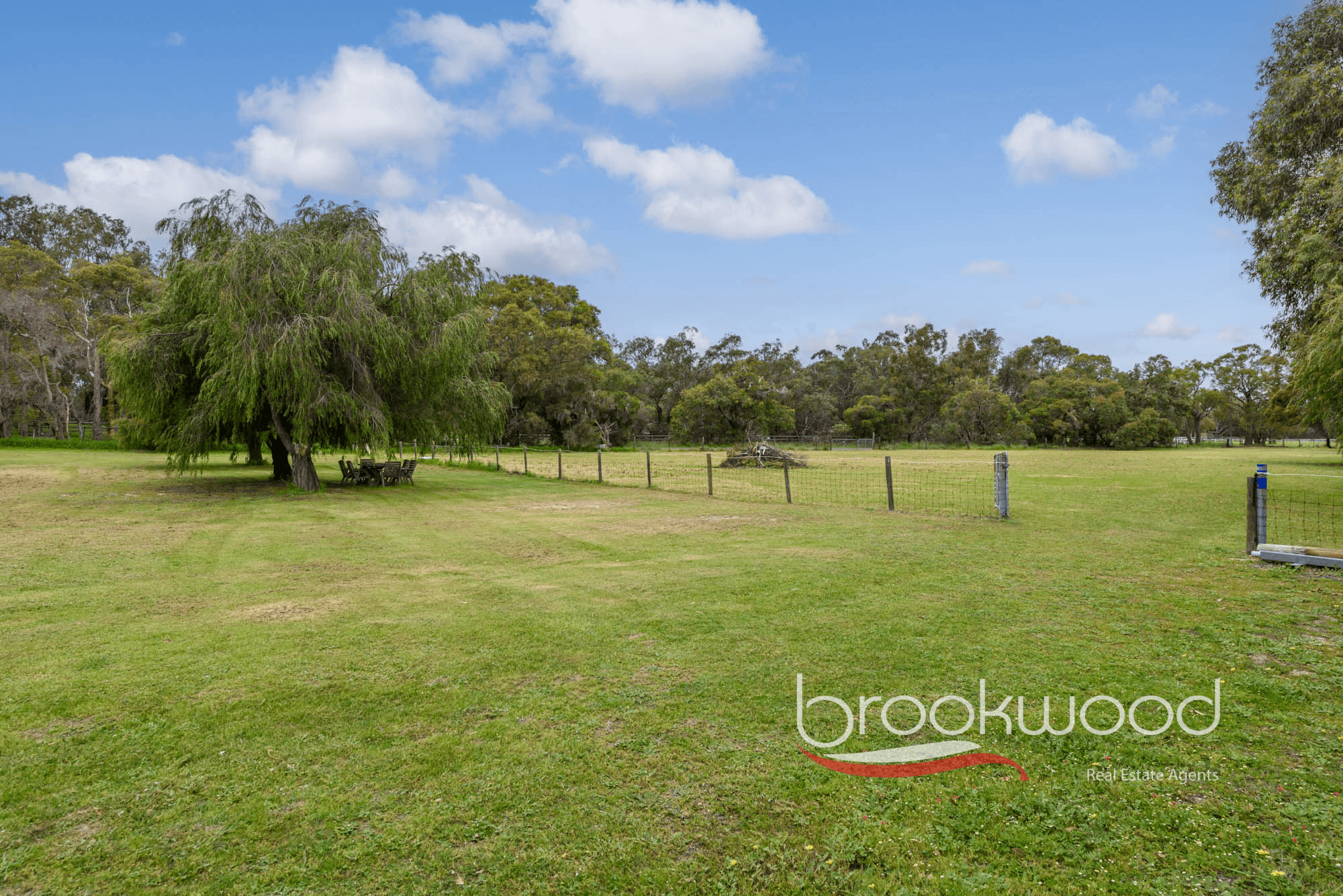 33 Whitehall Road, Hazelmere, WA 6055