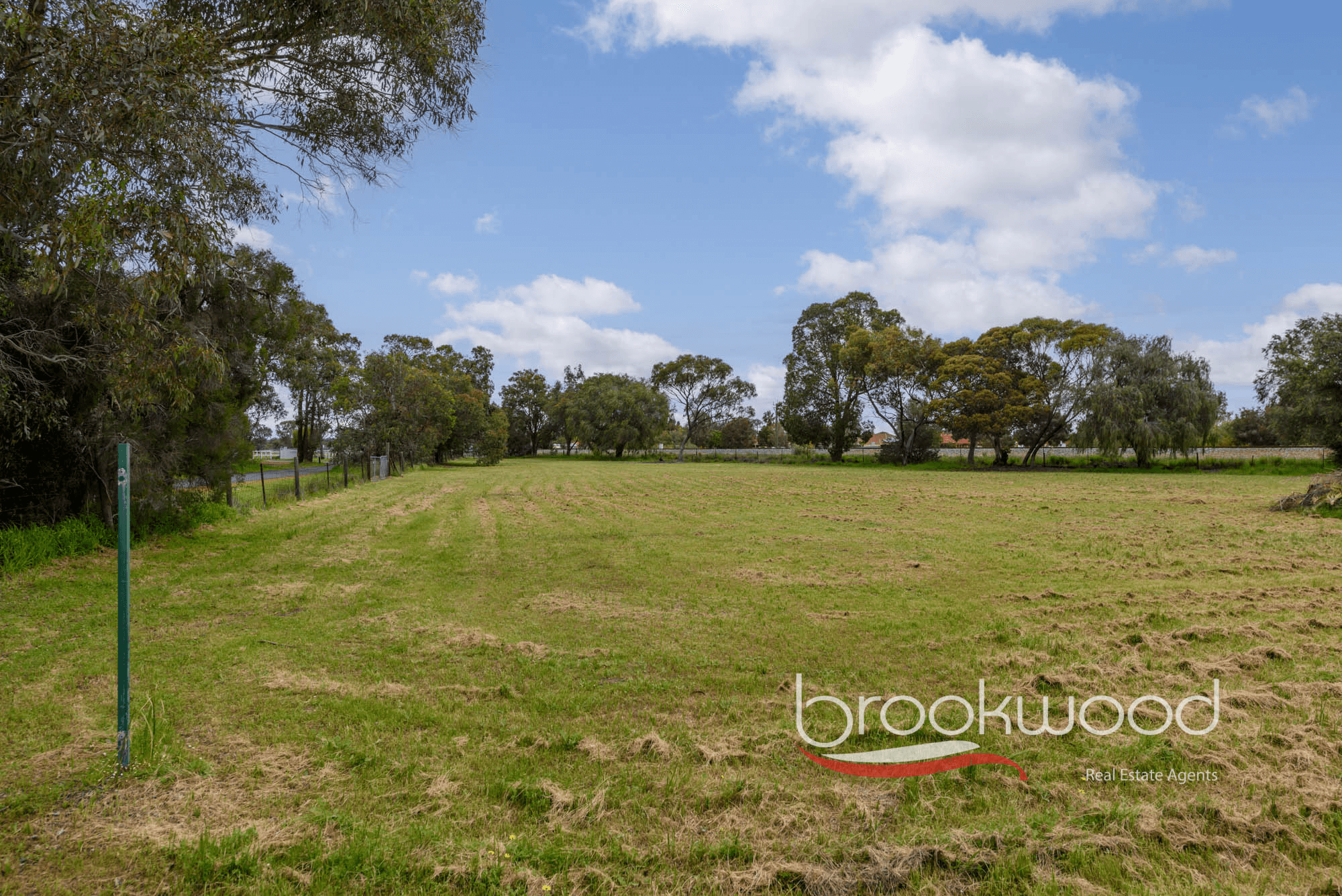 33 Whitehall Road, Hazelmere, WA 6055