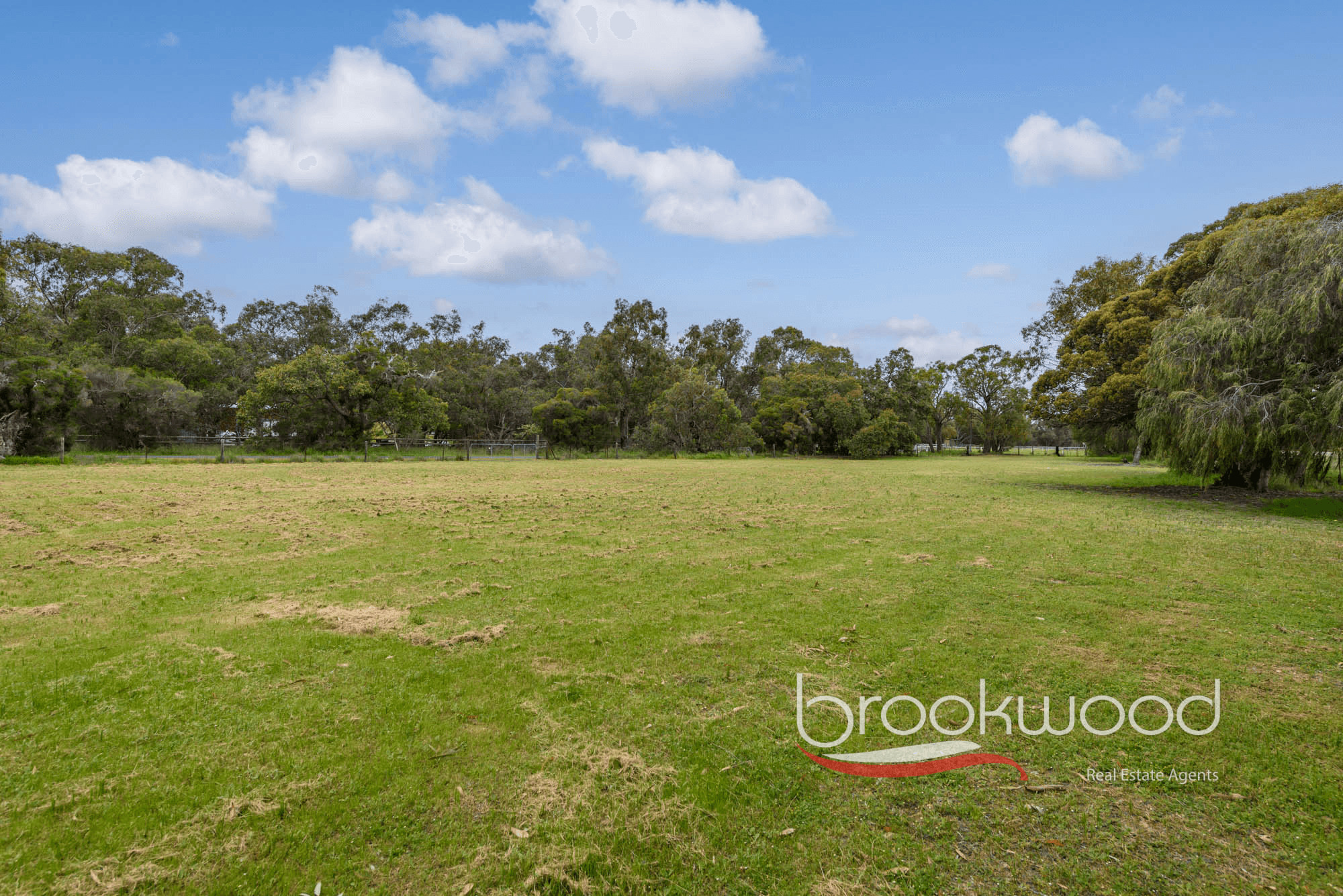 33 Whitehall Road, Hazelmere, WA 6055