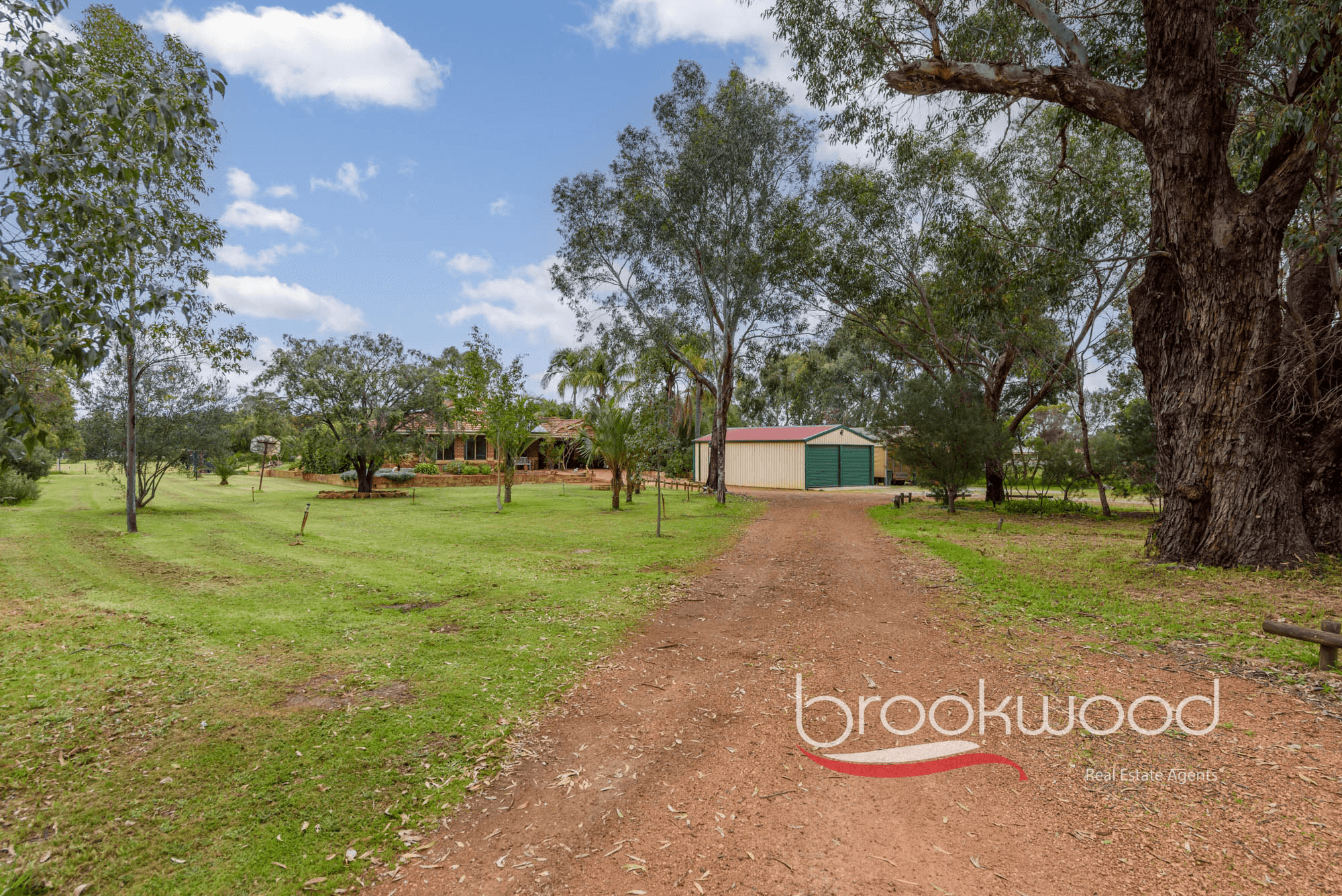 33 Whitehall Road, Hazelmere, WA 6055