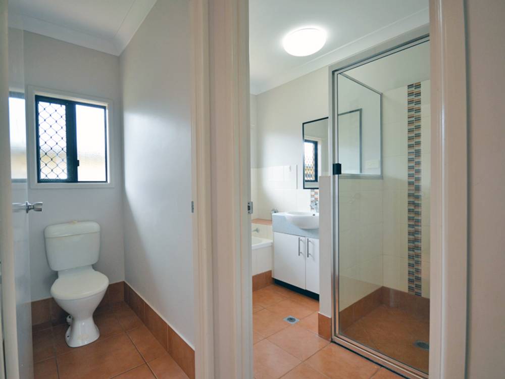 3 Sunbird Ct, Rocky Point, QLD 4874