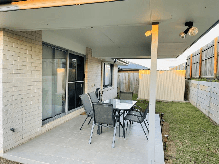 16 Atherton Road, URRAWEEN, QLD 4655