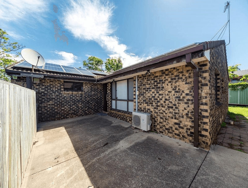 1/204 Olsen Avenue, ARUNDEL, QLD 4214