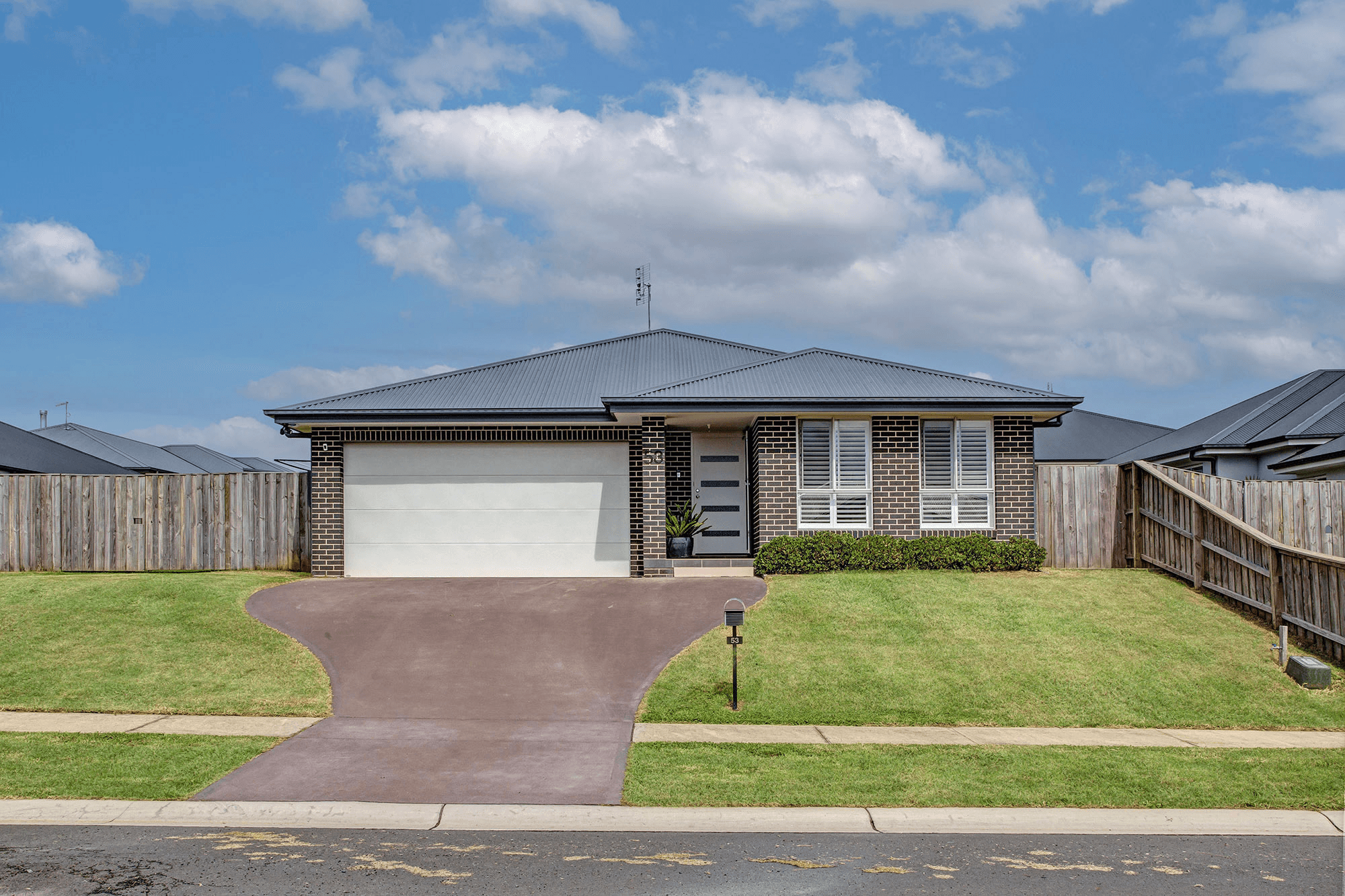 53 Baker Street, MOSS VALE, NSW 2577